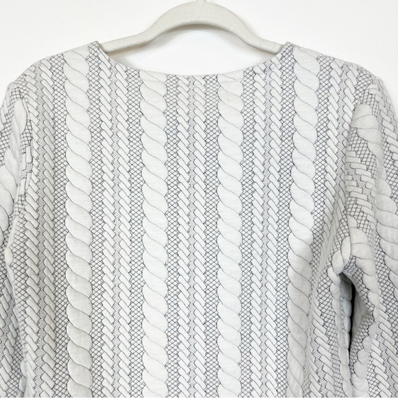 Erin Alexandra Klym Quilted Long Sleeve Top White & Black - Picture 6 of 7